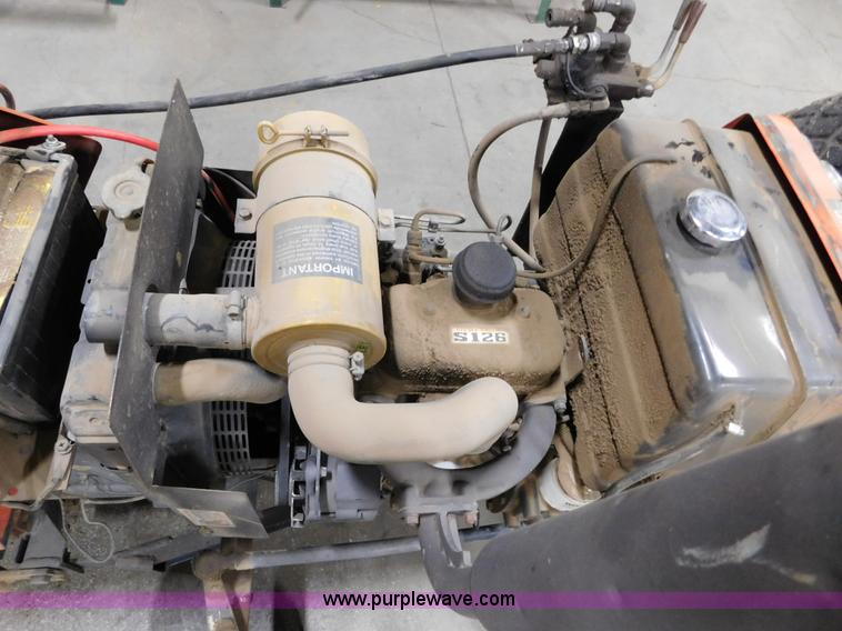 image for item AW9298 1981 Allis Chalmers 5020 tractor