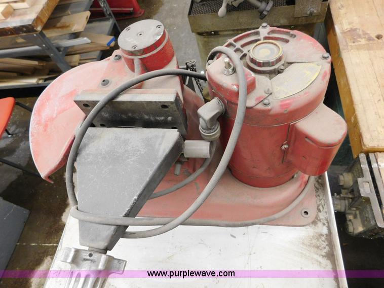 image for item AW9303 Sunnen CRG750 rod/cap grinder