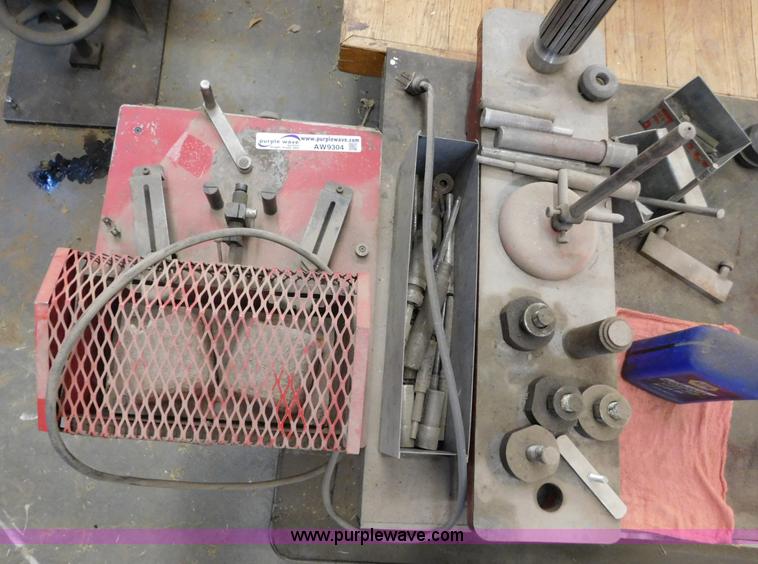 image for item AW9304 Piston rod straightner table