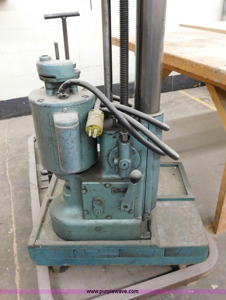 image for item AW9306 WVR boring bar