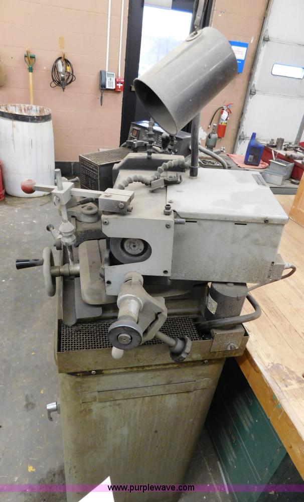 Sioux 2075 valve grinder in Liberal, KS Item AW9308 sold Purple Wave