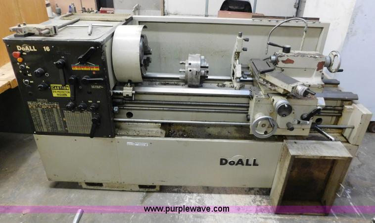 image for item AW9310 Doall Doall16 engine lathe