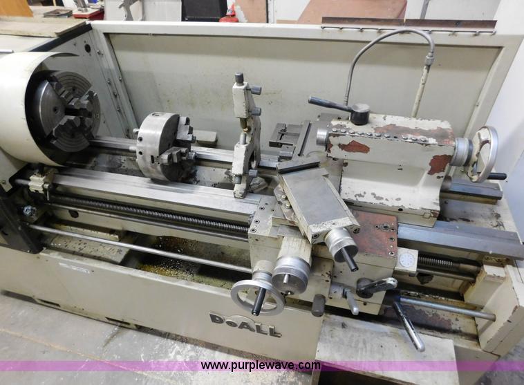 image for item AW9310 Doall Doall16 engine lathe