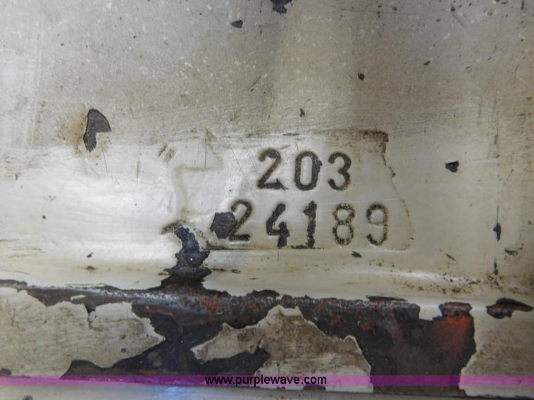 image for item AW9310 Doall Doall16 engine lathe