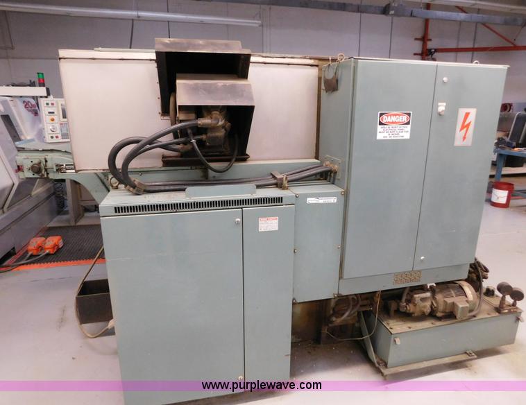 image for item AW9314 1981 Mori Seiki SL-2 lathe