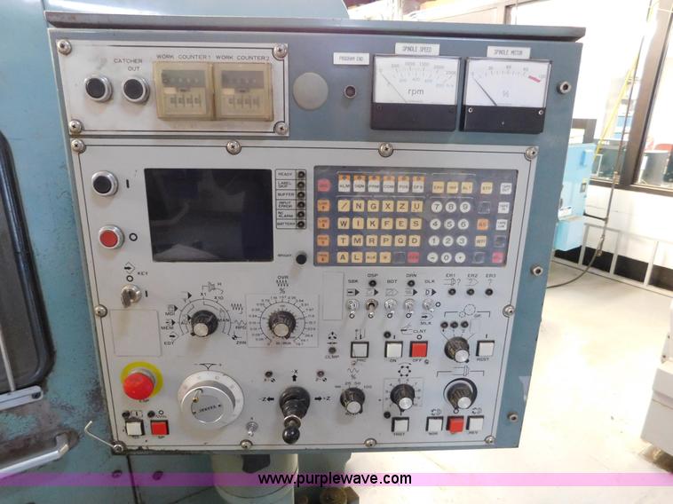 image for item AW9314 1981 Mori Seiki SL-2 lathe