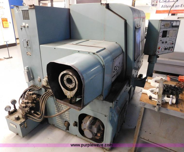 image for item AW9314 1981 Mori Seiki SL-2 lathe