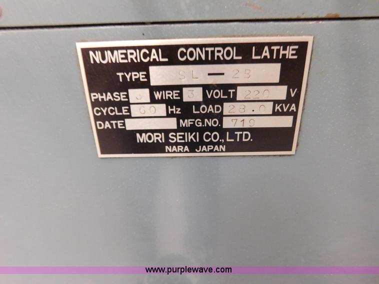 image for item AW9314 1981 Mori Seiki SL-2 lathe