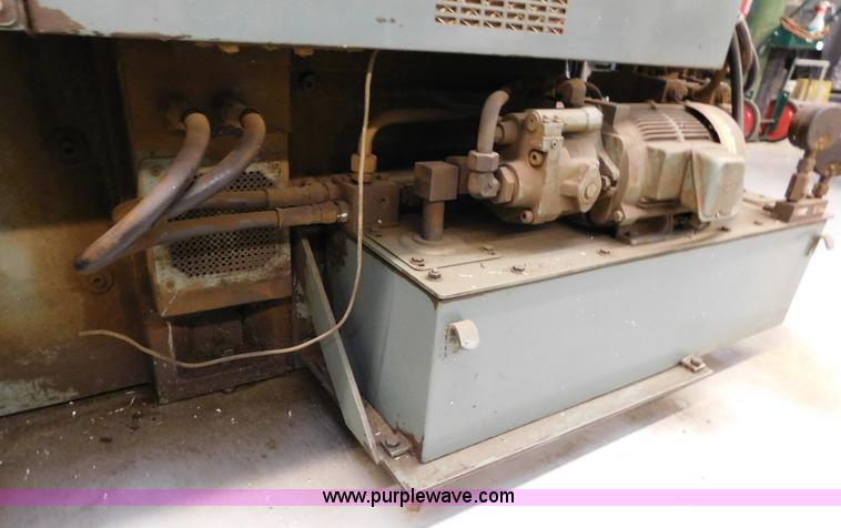 image for item AW9314 1981 Mori Seiki SL-2 lathe