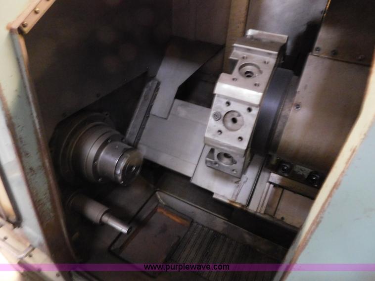 image for item AW9314 1981 Mori Seiki SL-2 lathe