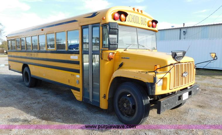 image for item AW9373 1999 Chevrolet Blue Bird CV200C bus
