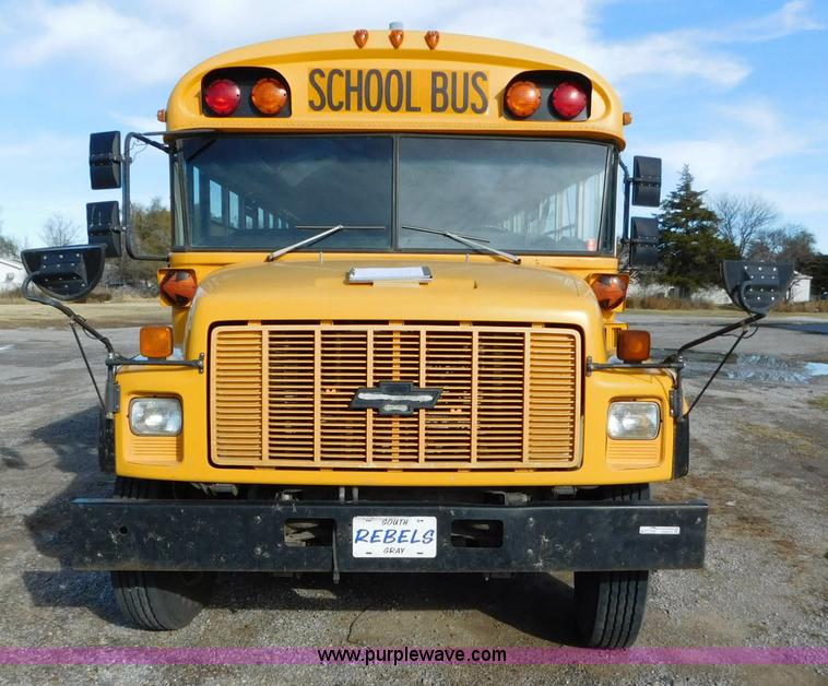 image for item AW9373 1999 Chevrolet Blue Bird CV200C bus