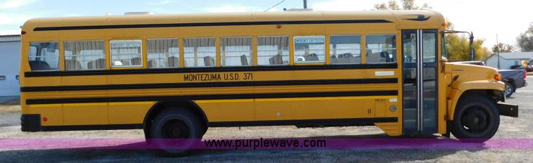 image for item AW9373 1999 Chevrolet Blue Bird CV200C bus