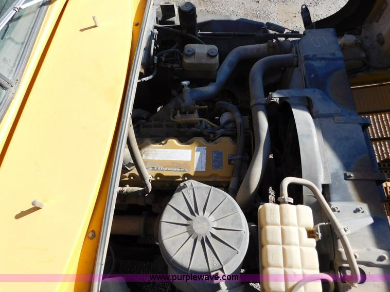 image for item AW9373 1999 Chevrolet Blue Bird CV200C bus