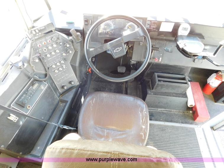 image for item AW9373 1999 Chevrolet Blue Bird CV200C bus