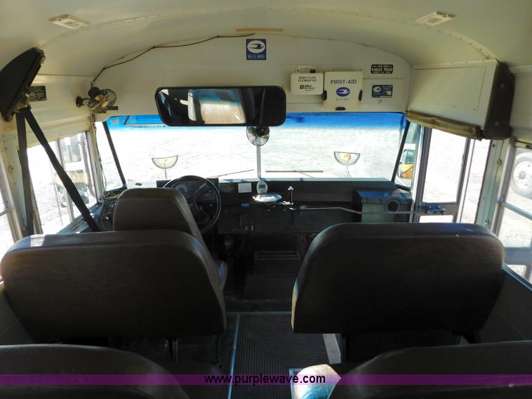image for item AW9373 1999 Chevrolet Blue Bird CV200C bus