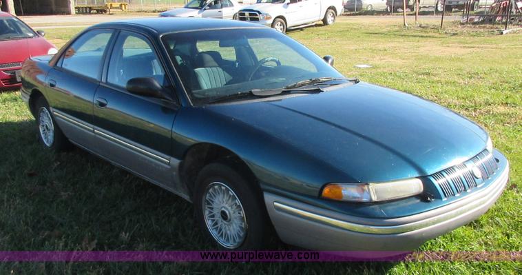 image for item BB9025 1995 Chrysler Concorde
