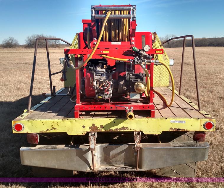 image for item BR9384 1984 Ford F250 fire truck