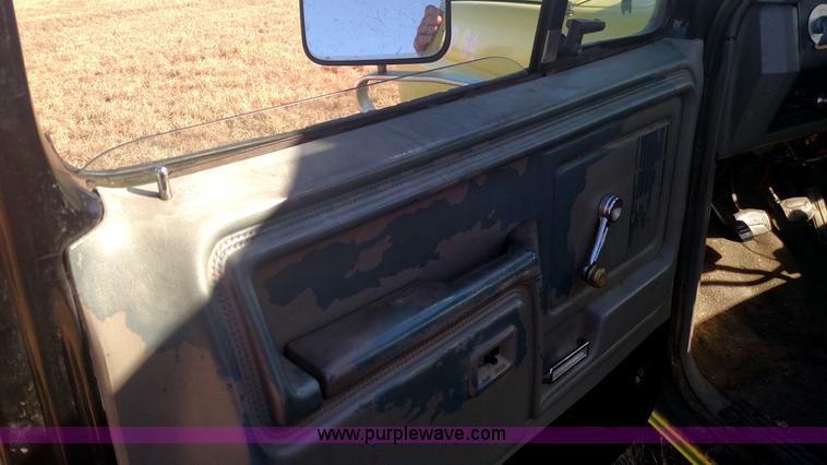 image for item BR9384 1984 Ford F250 fire truck