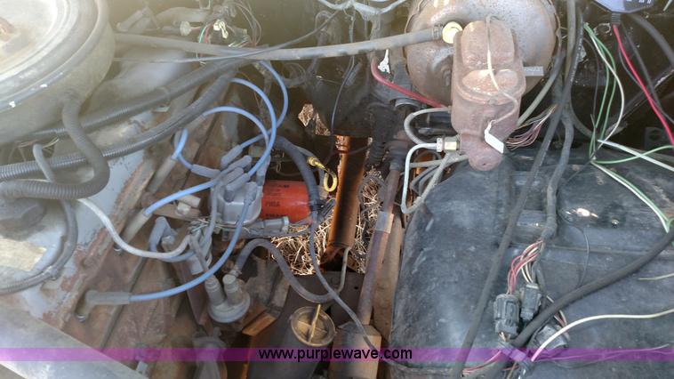 image for item BR9384 1984 Ford F250 fire truck