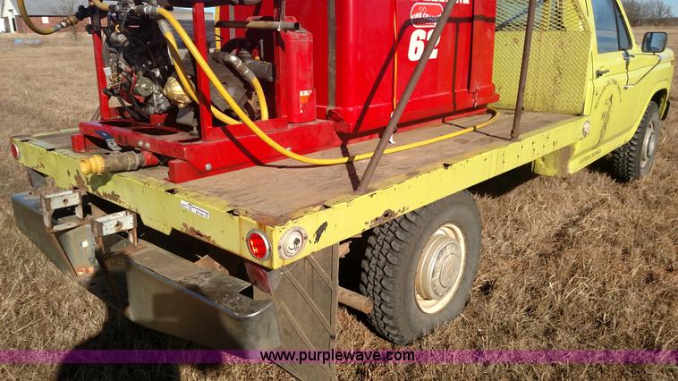 image for item BR9384 1984 Ford F250 fire truck