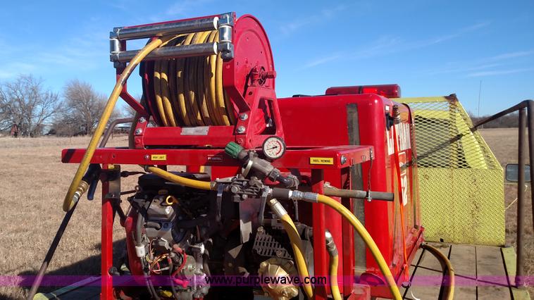 image for item BR9384 1984 Ford F250 fire truck