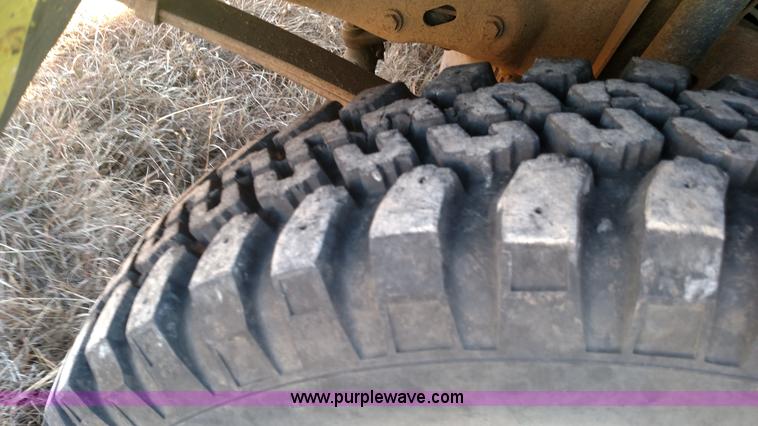 image for item BR9384 1984 Ford F250 fire truck