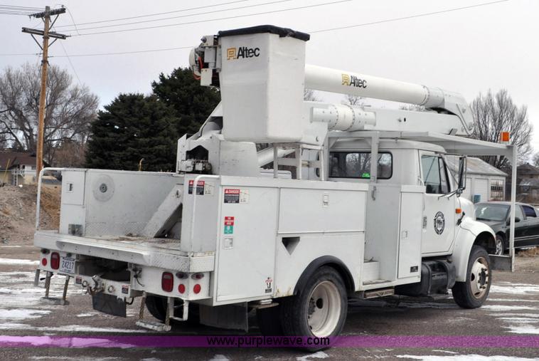 image for item G7044 1993 International 4600 service truck