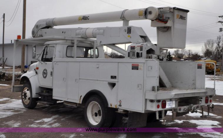 image for item G7044 1993 International 4600 service truck