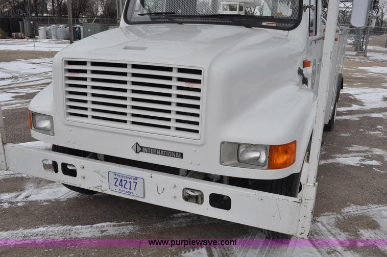 image for item G7044 1993 International 4600 service truck