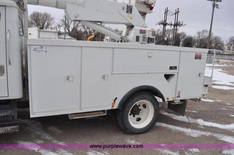 image for item G7044 1993 International 4600 service truck