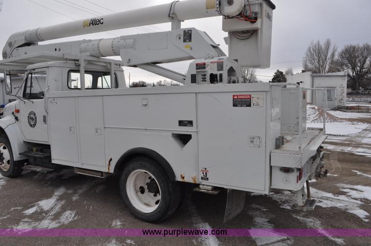 image for item G7044 1993 International 4600 service truck