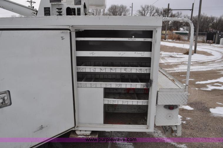 image for item G7044 1993 International 4600 service truck