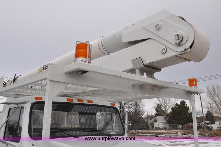 image for item G7044 1993 International 4600 service truck