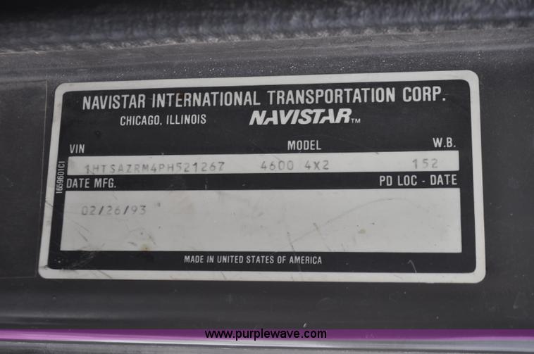 image for item G7044 1993 International 4600 service truck