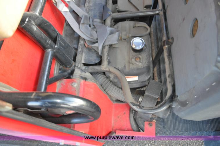 image for item G7080 2000 Kawasaki Mule 550 utility vehicle