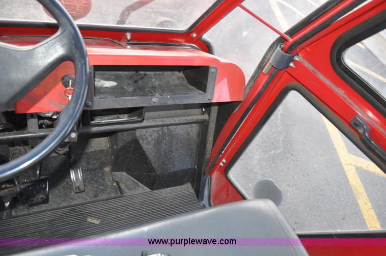 image for item G7080 2000 Kawasaki Mule 550 utility vehicle