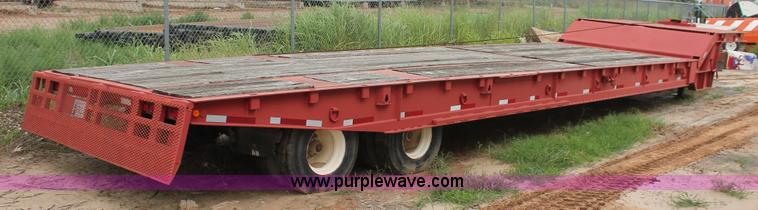image for item H5829 1985 Trail-Eze LP30H46 tilt deck equipment trailer