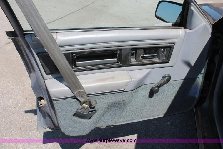 image for item H5833 1991 Oldsmobile Cutlass Calais