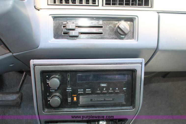 image for item H5833 1991 Oldsmobile Cutlass Calais