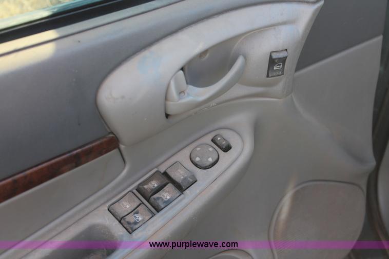 image for item H8001 2000 Chevrolet Impala