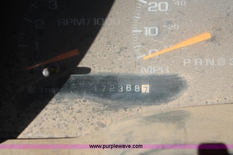 image for item H8002 1998 Chevrolet Silverado 1500 Ext. Cab pickup truck