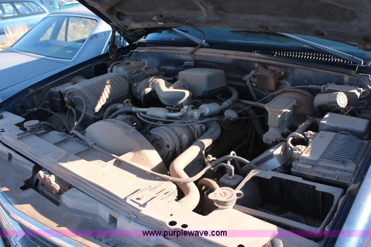 image for item H8002 1998 Chevrolet Silverado 1500 Ext. Cab pickup truck