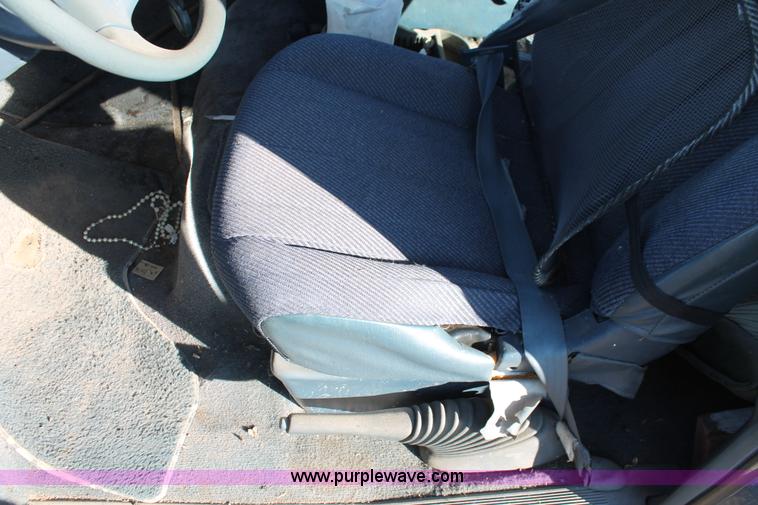 image for item H8003 1991 Toyota Previa DLX van