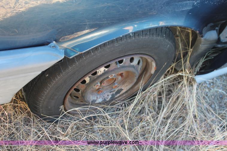 image for item H8003 1991 Toyota Previa DLX van