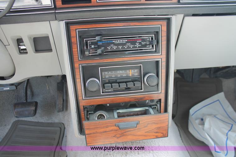 image for item H8139 1984 Mercury Marquis