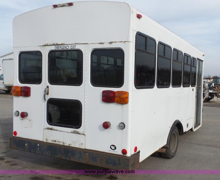 image for item J4557 1998 Ford Econoline E350 bus