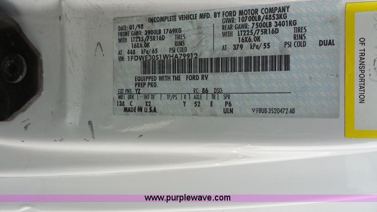 image for item J4557 1998 Ford Econoline E350 bus