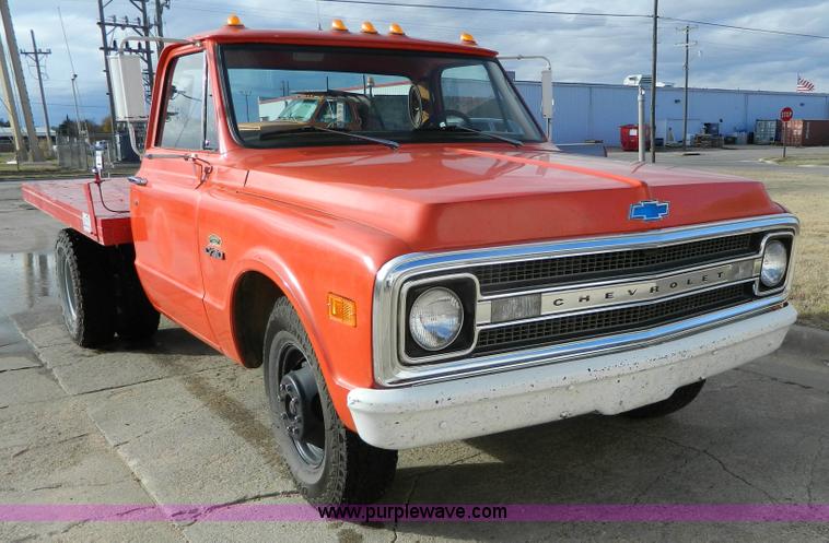 image for item J5160 1969 Chevrolet C30 flatbed pickup truck
