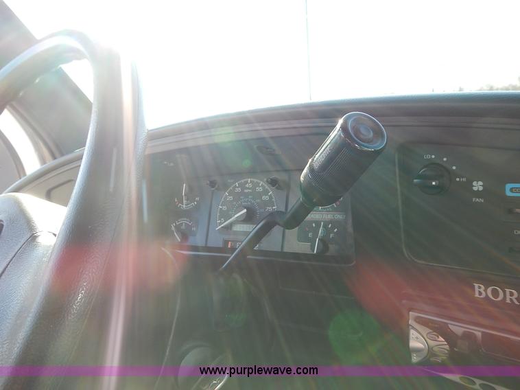 image for item J6304 1996 Ford Econoline E350 animal clinic bus